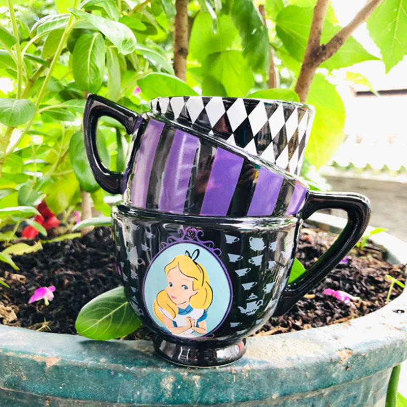 Alice In Wonderland Cartoon St - огляд і ціна Coffee Y Tea